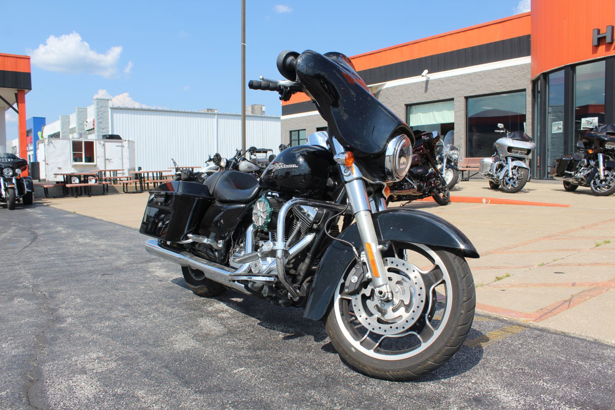 Street Glide®