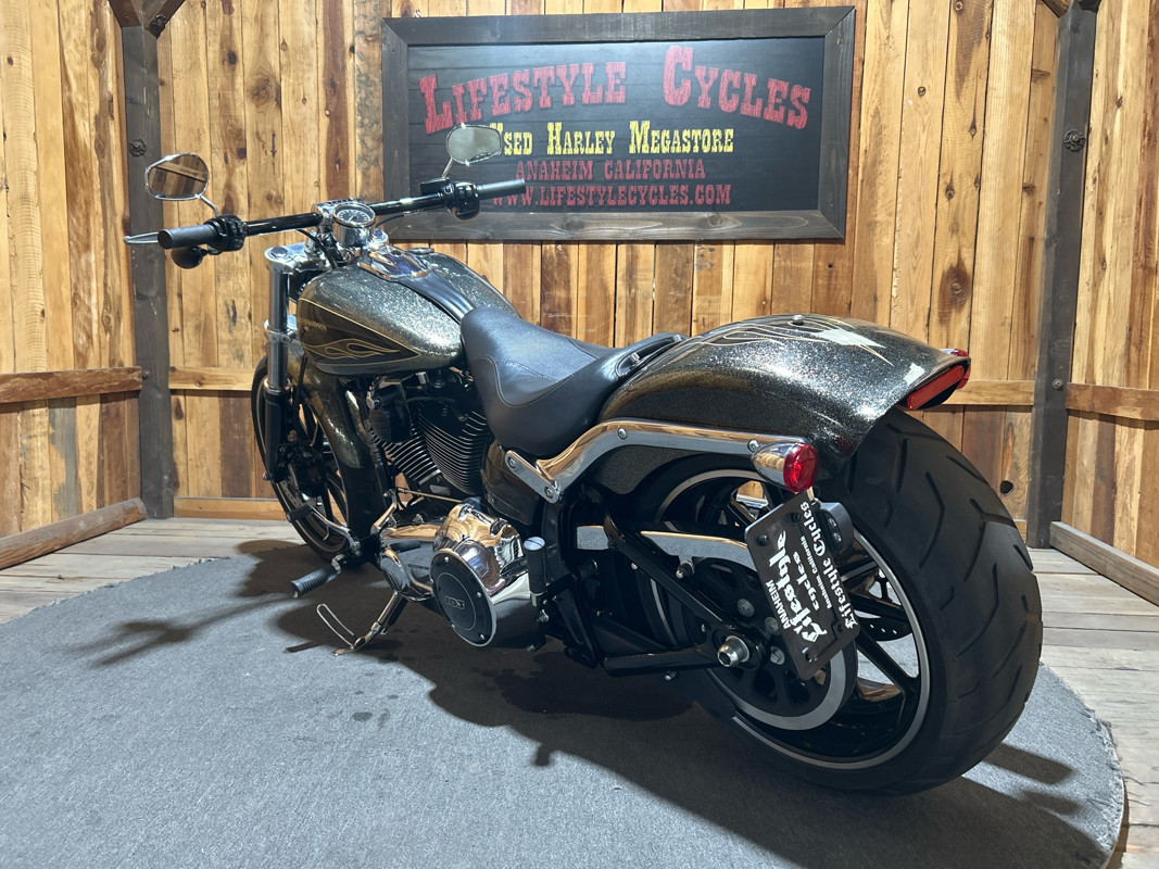 Softail® Breakout®