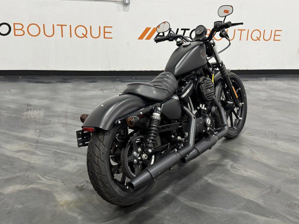 Iron 883®