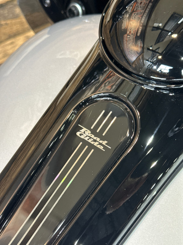 Road Glide® 3
