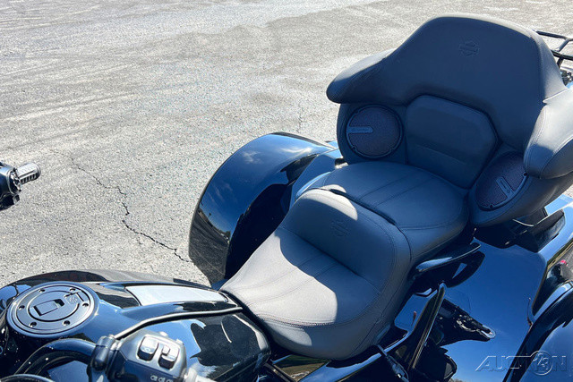 Street Glide® 3 Limited