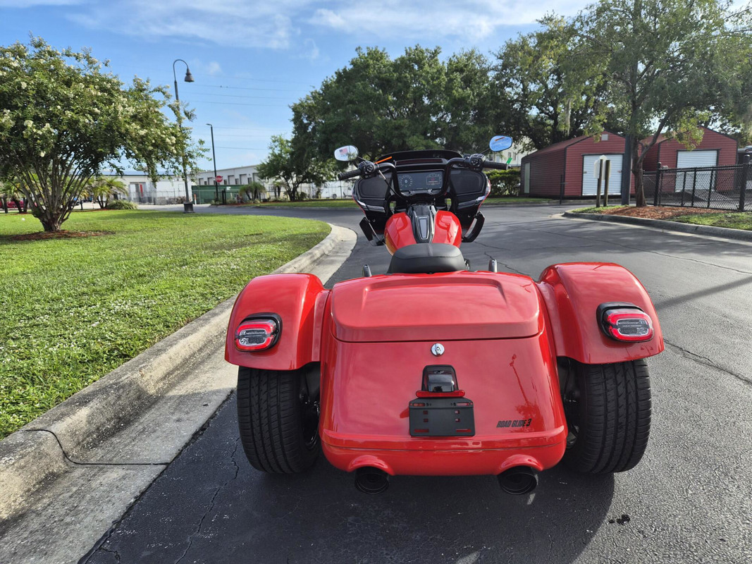 Road Glide® 3
