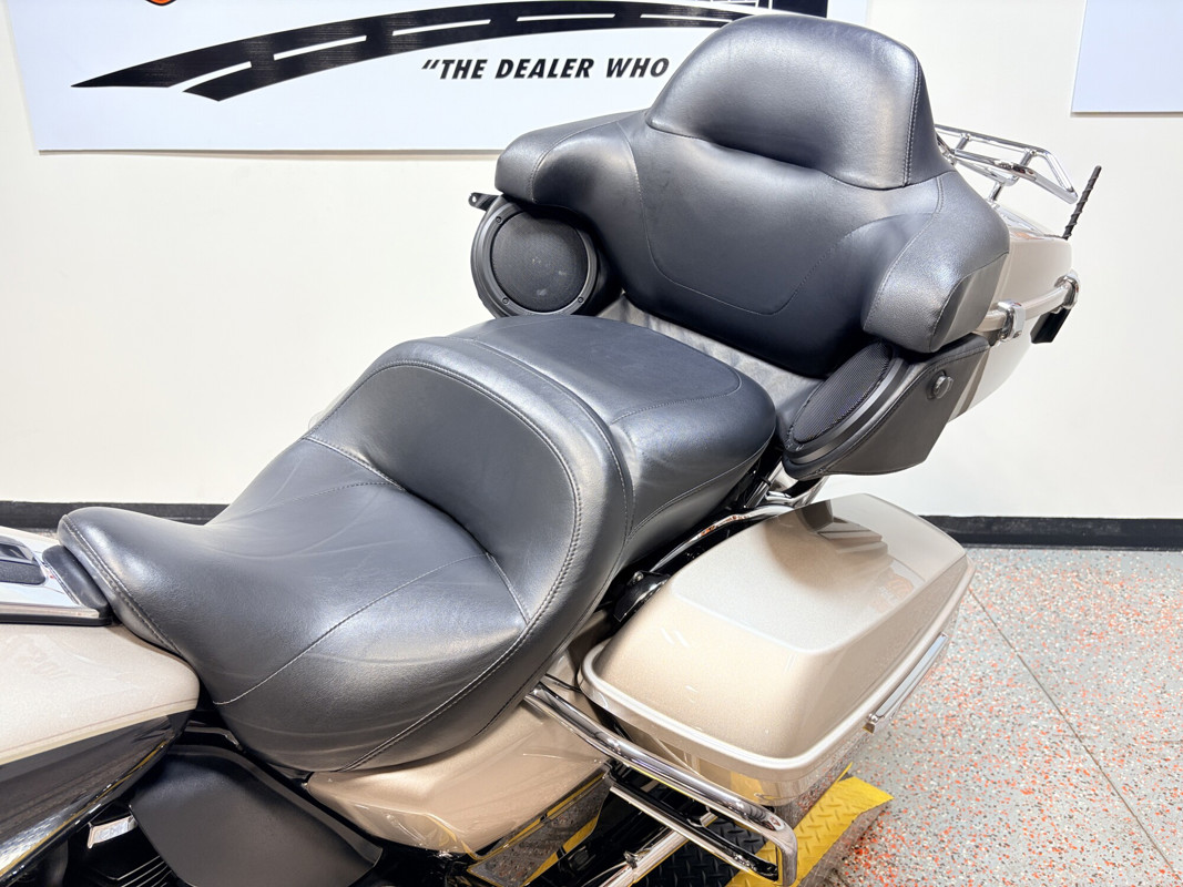 Road Glide® Ultra
