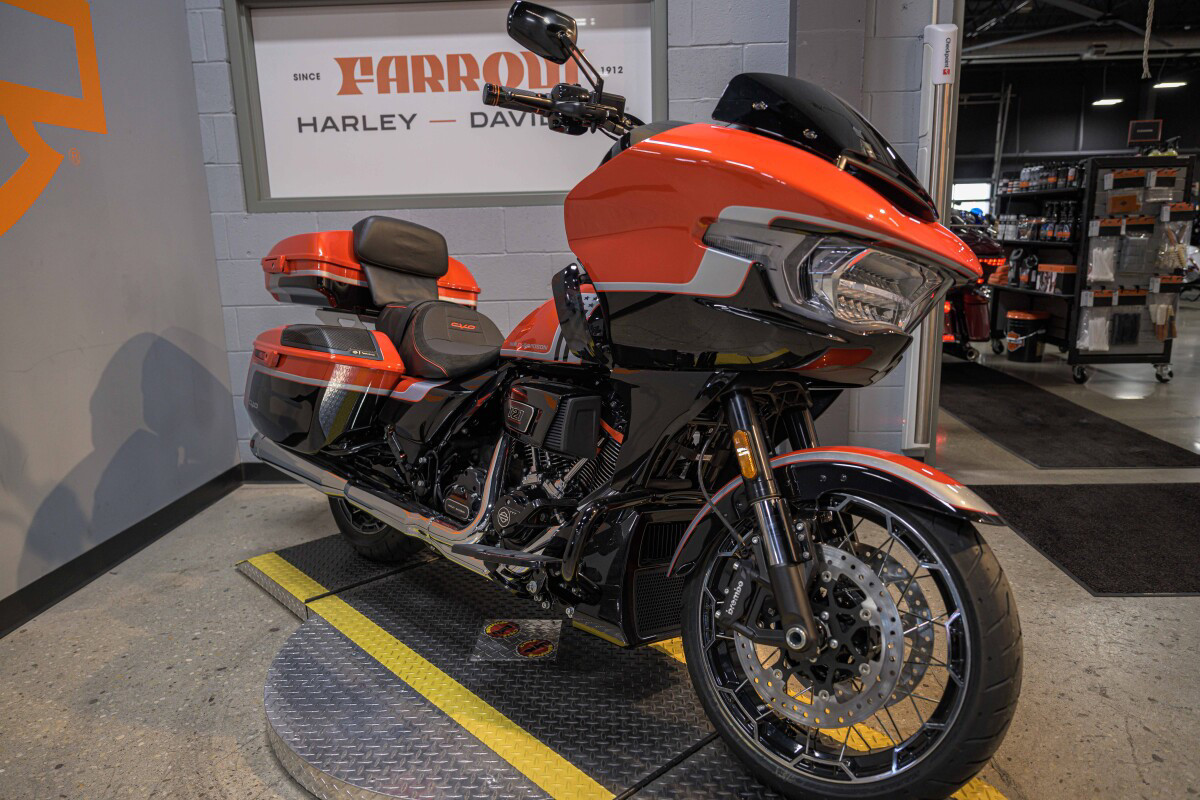 CVO® Road Glide®