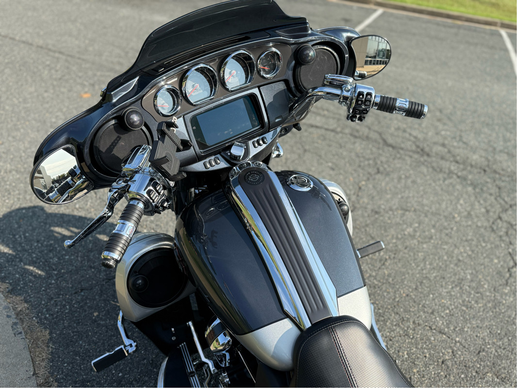 CVO® Street Glide®