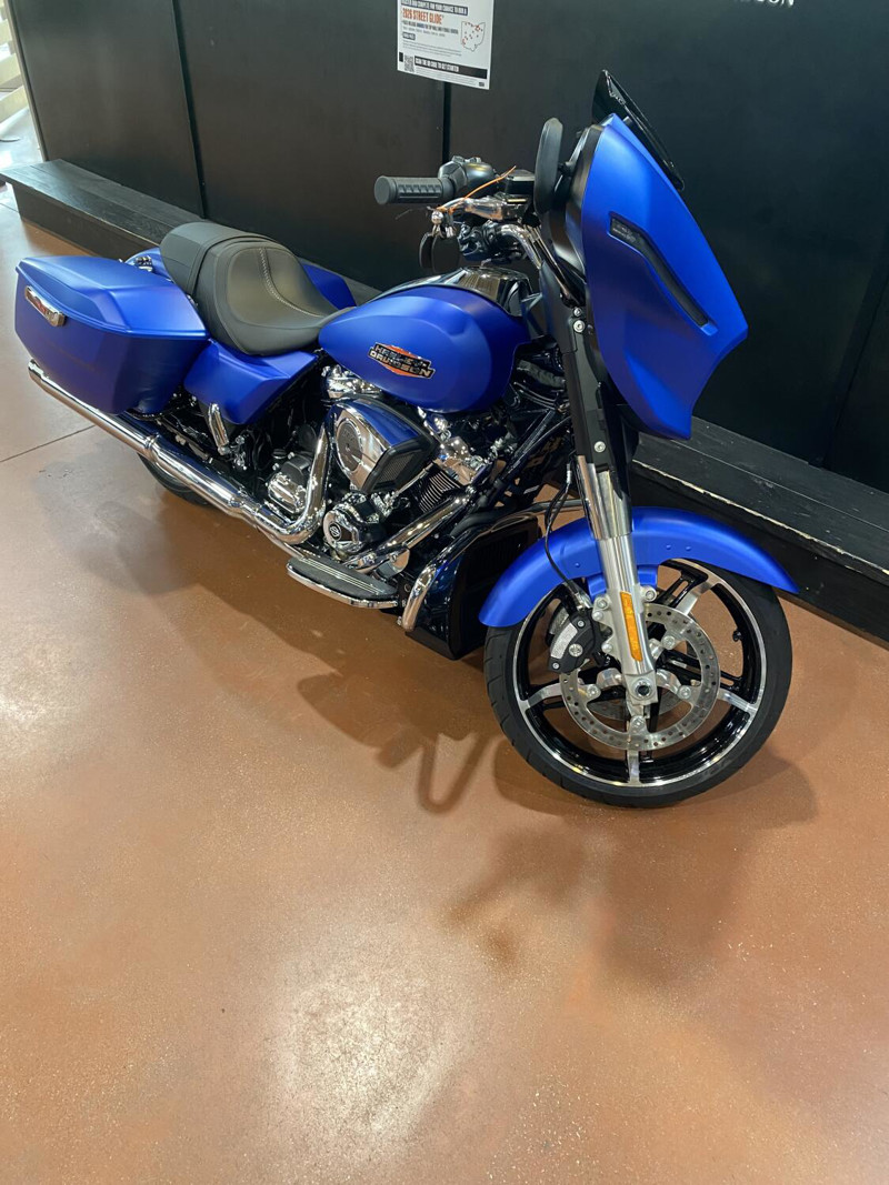 Street Glide®