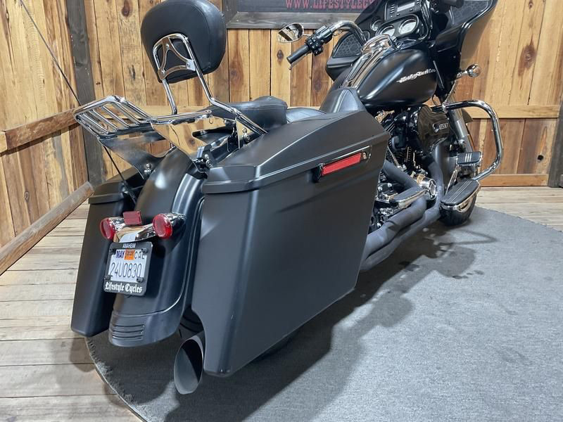 Road Glide®