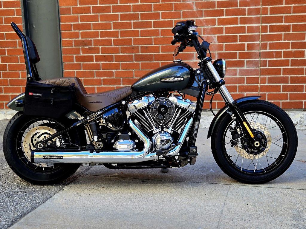 Street Bob®