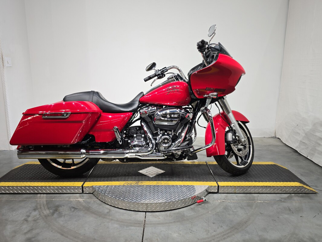 Road Glide®