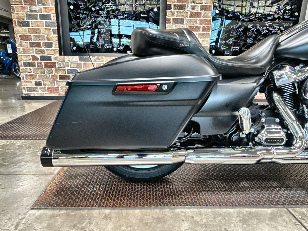 Road Glide®