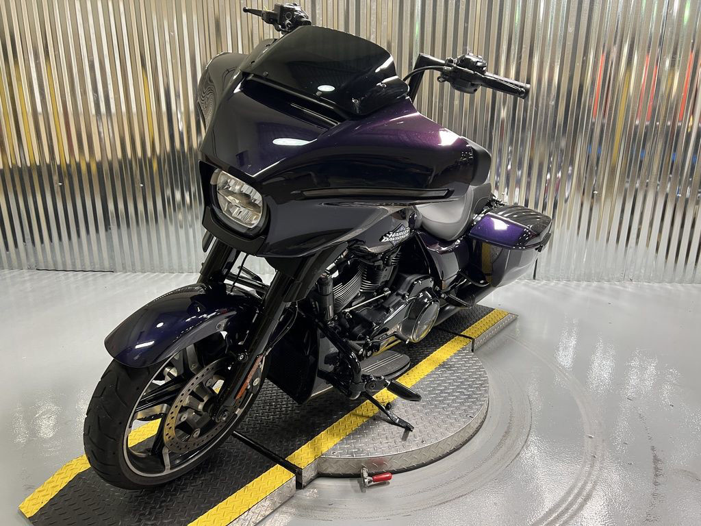 Street Glide®