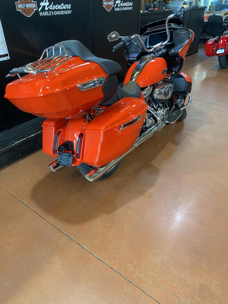 Road Glide®
