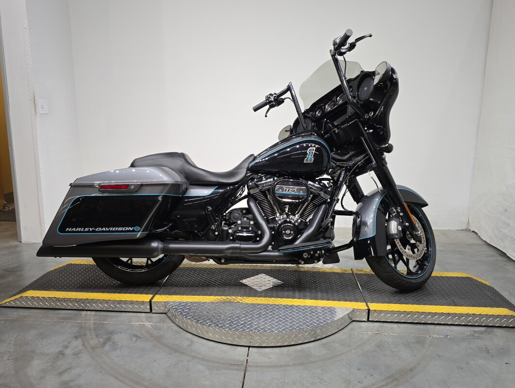 Street Glide® Special
