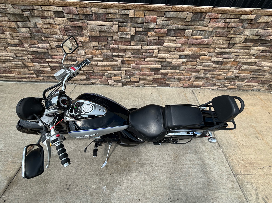 Boulevard 800 (Marauder)