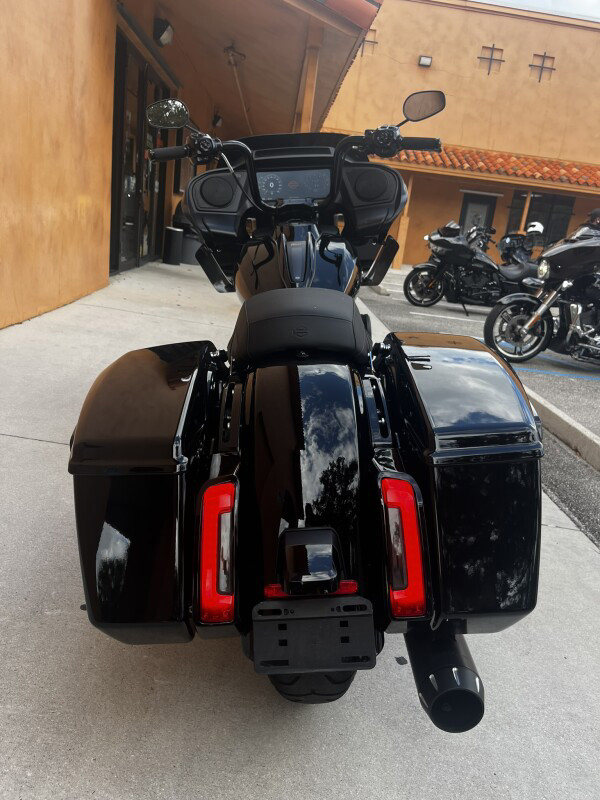 Road Glide®