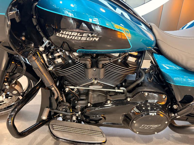 Road Glide®