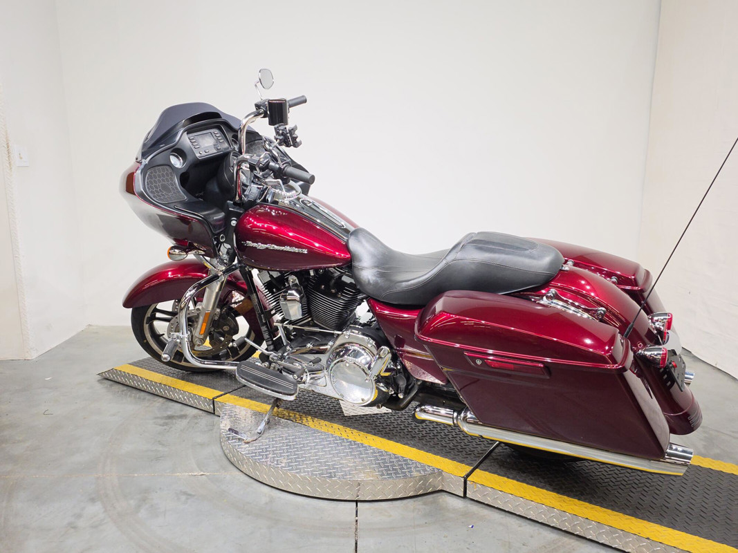 Road Glide®
