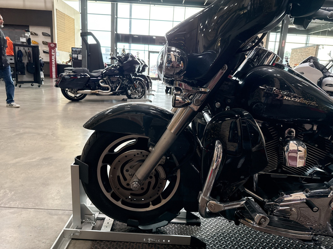 Street Glide®