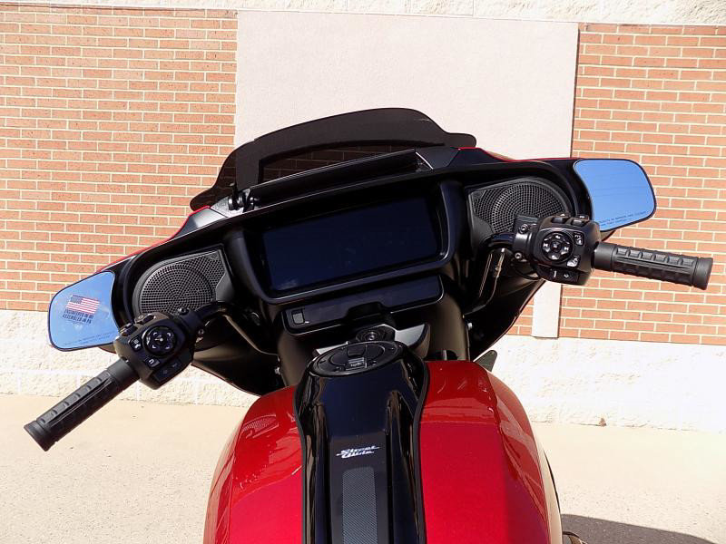 Street Glide®