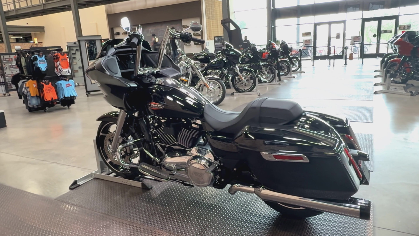 Road Glide®
