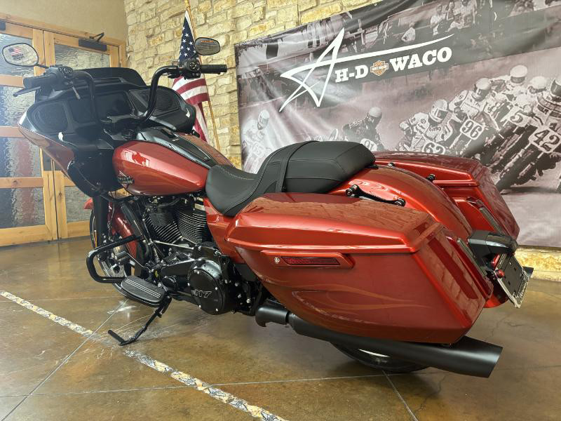 Road Glide®