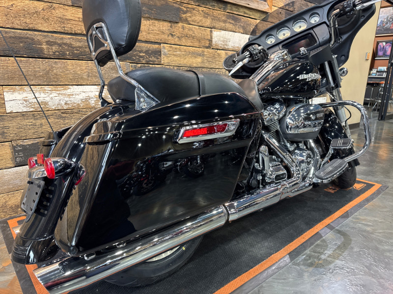 Street Glide®