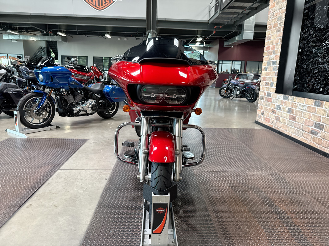 Road Glide®