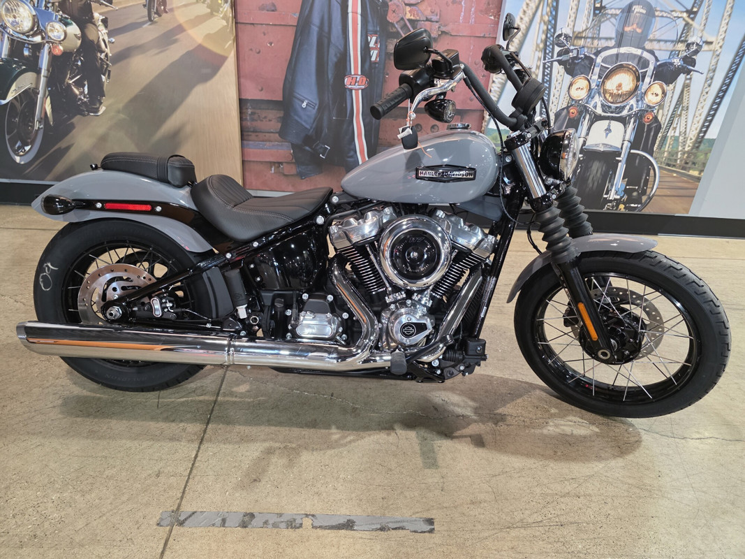 Street Bob®