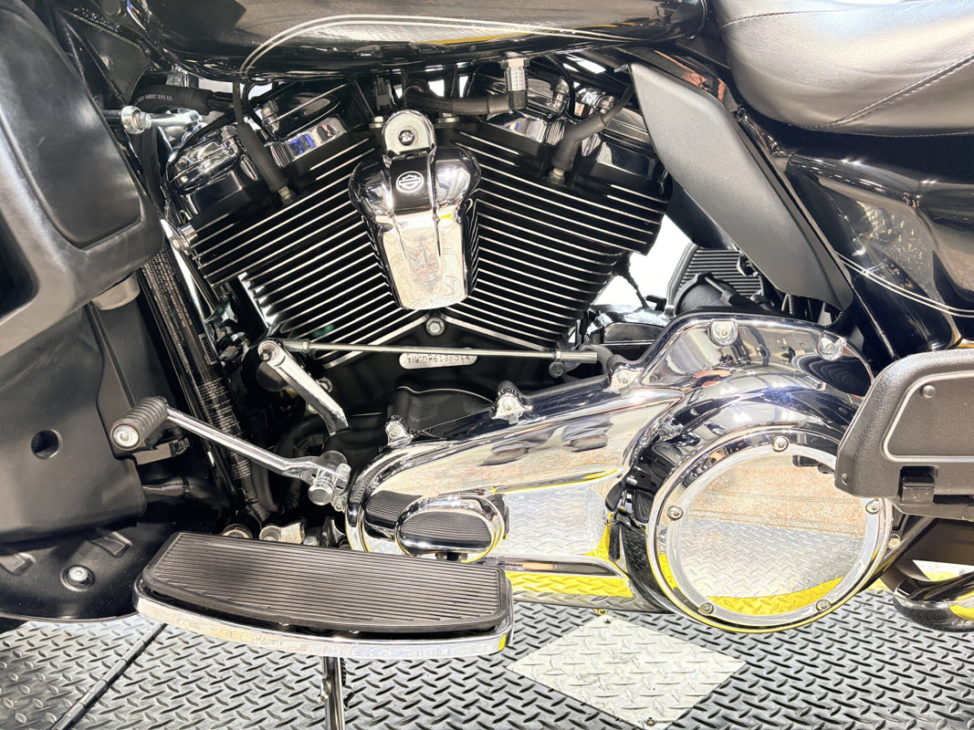 Road Glide® Ultra