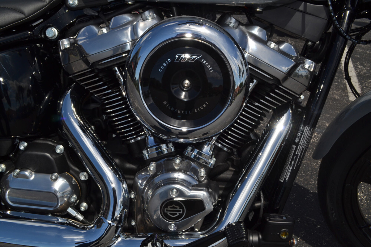 Street Bob®