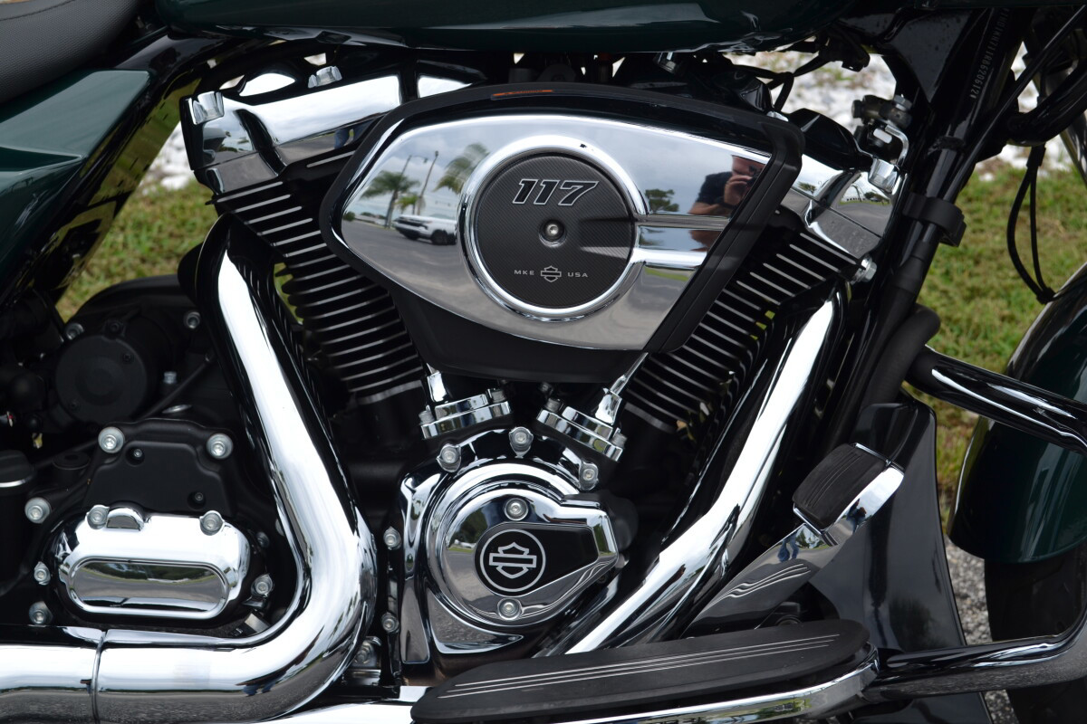 Road Glide®