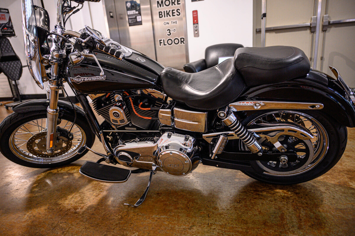Dyna® Super Glide® Custom