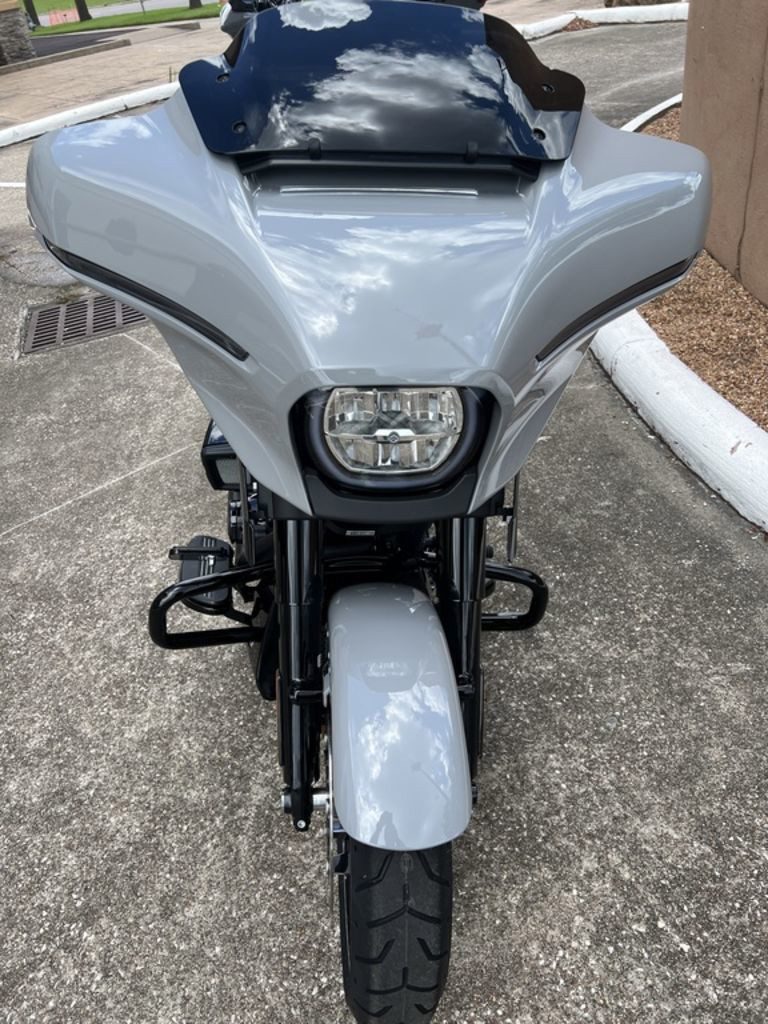 Street Glide®