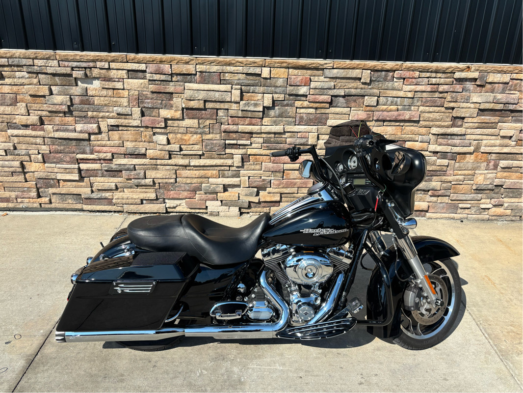 Street Glide®