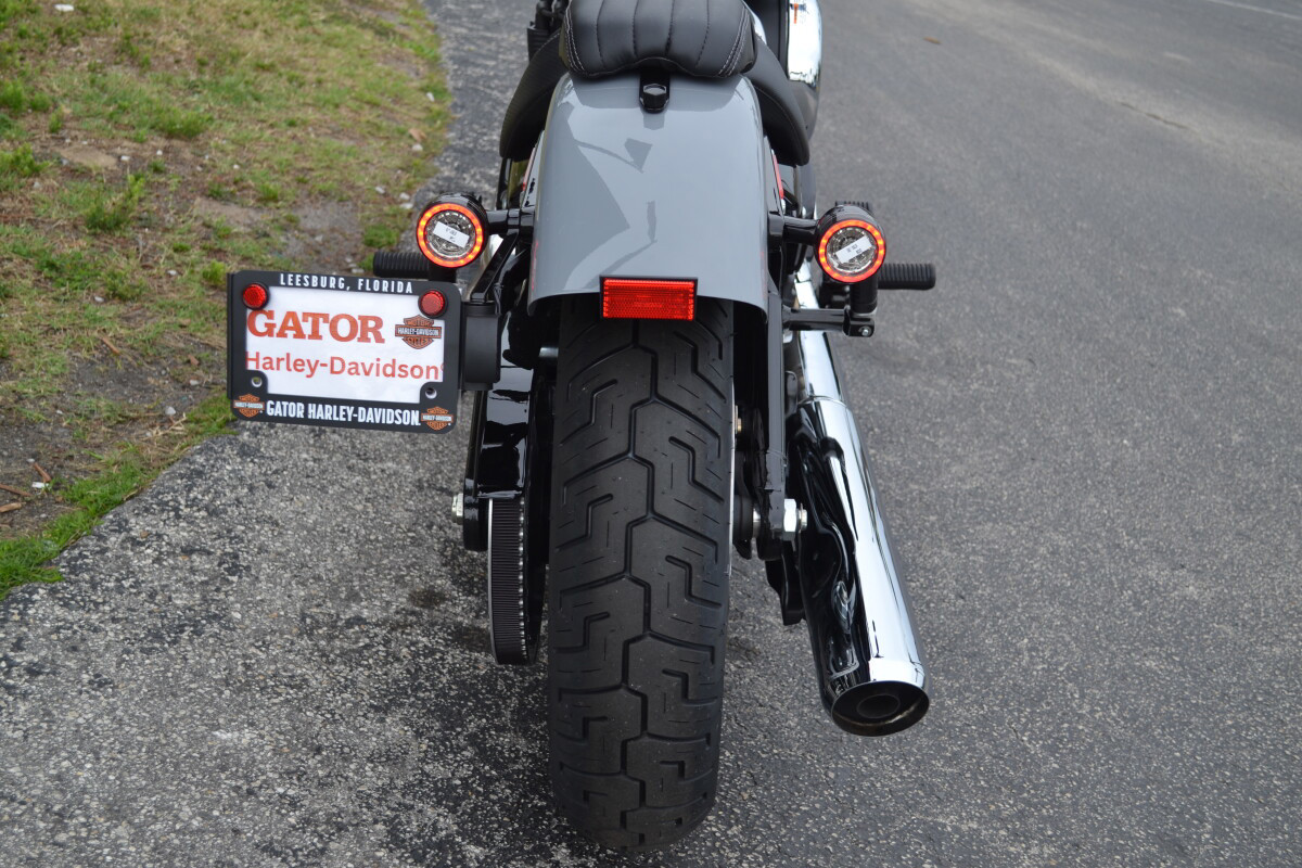 Street Bob®