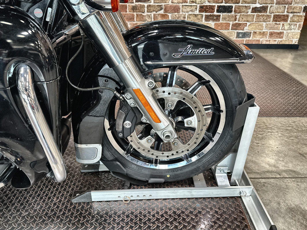 Electra Glide® Ultra Limited® Low