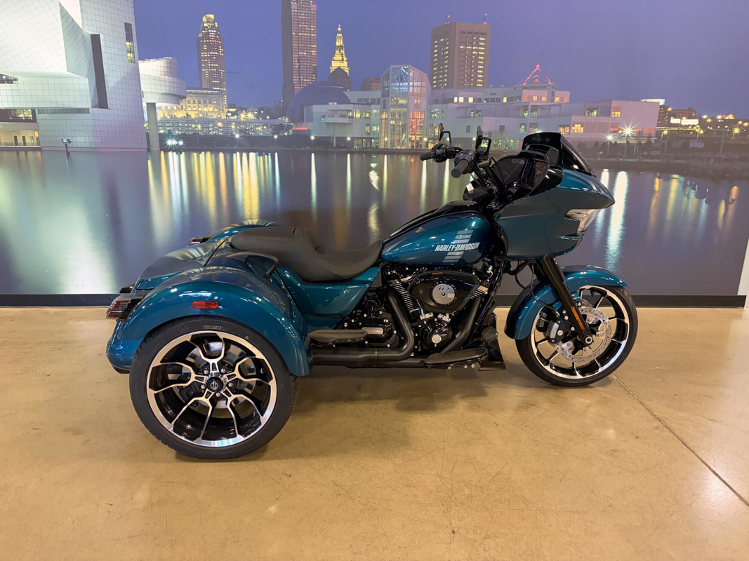 Road Glide® 3