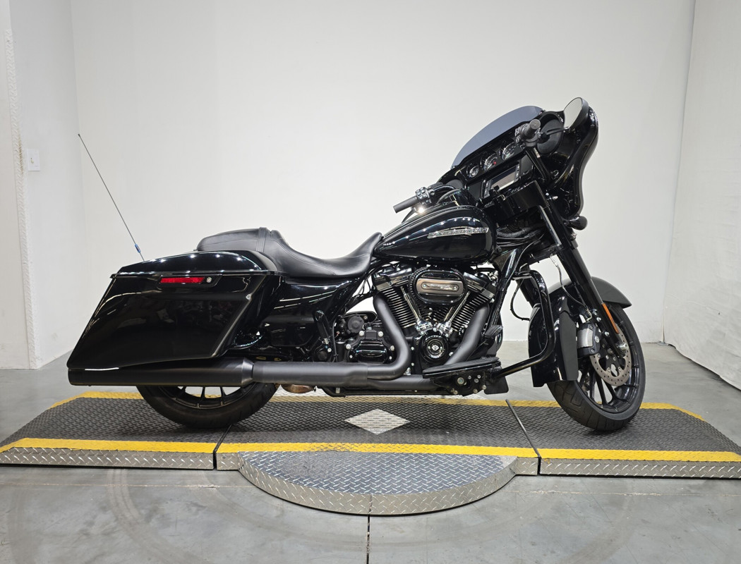 Street Glide® Special