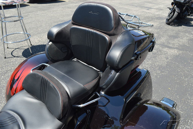 CVO® Tri Glide®