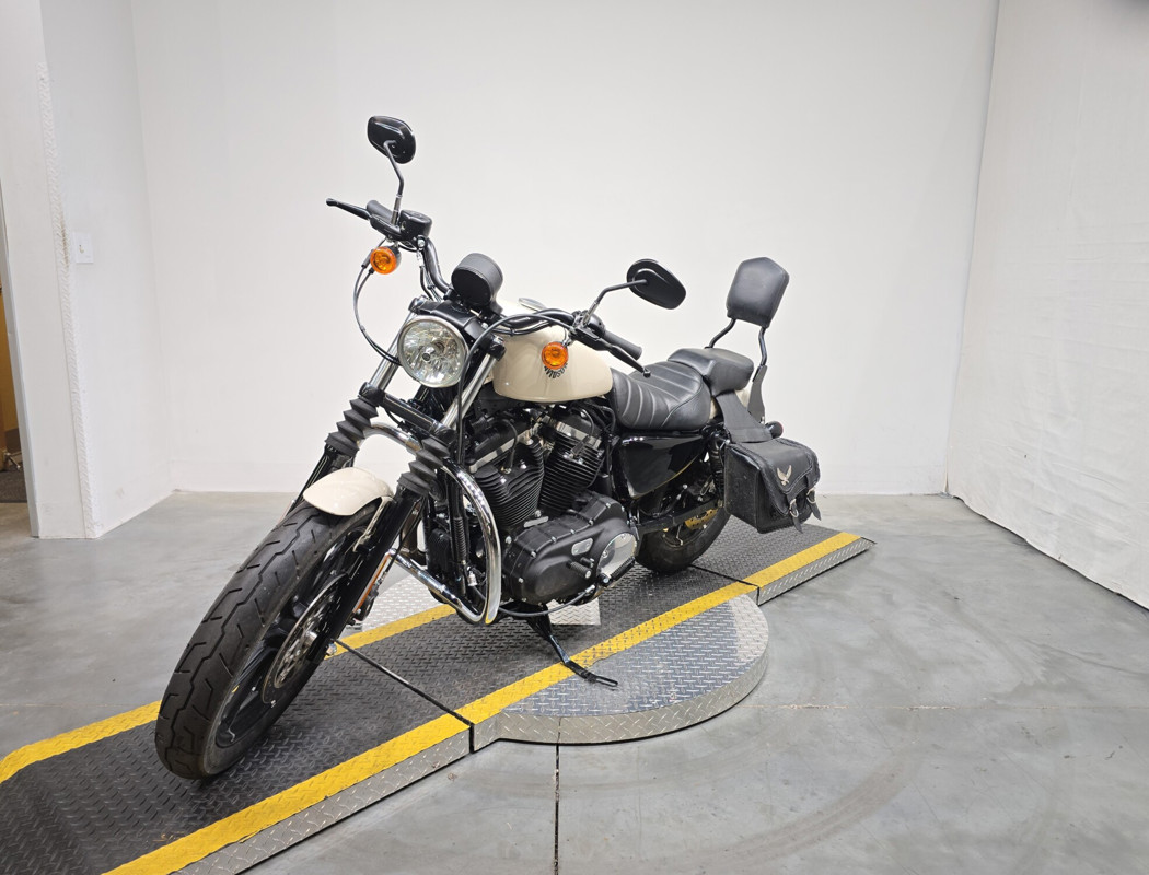 Iron 883®