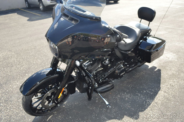 Street Glide® Special