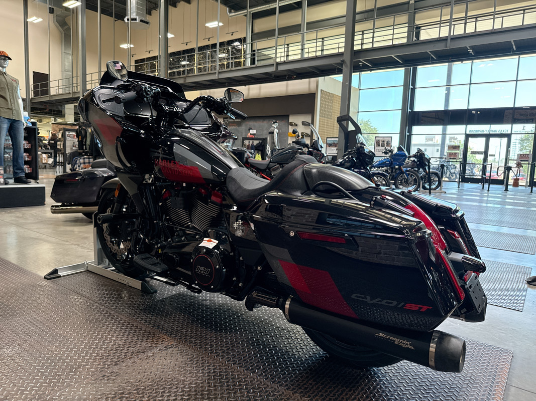 CVO® Road Glide® ST