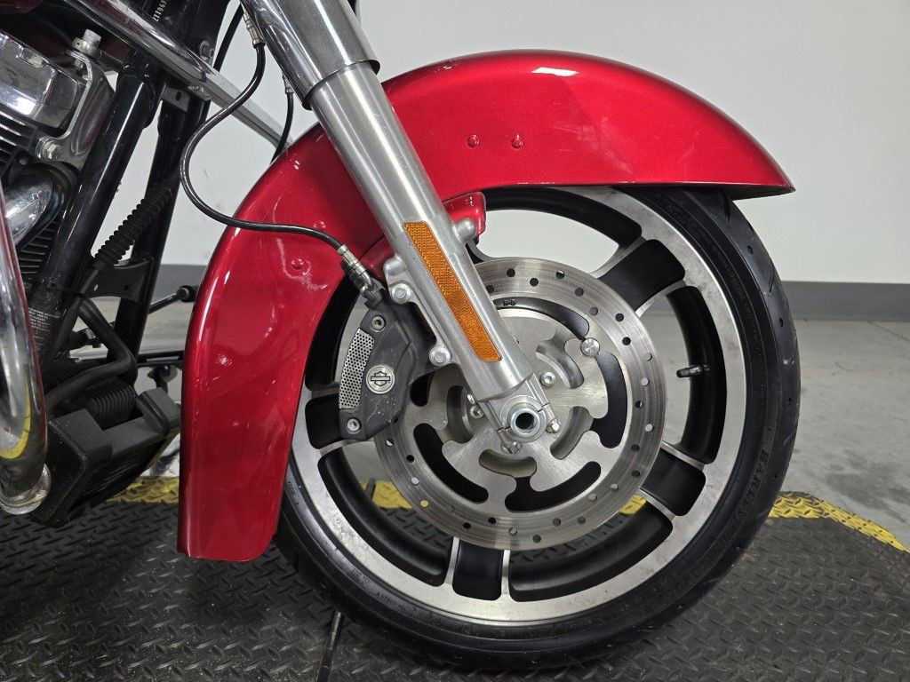 Street Glide®