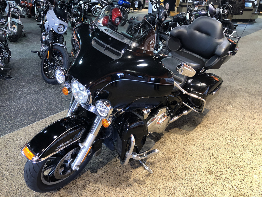 Electra Glide® Ultra Limited® Low