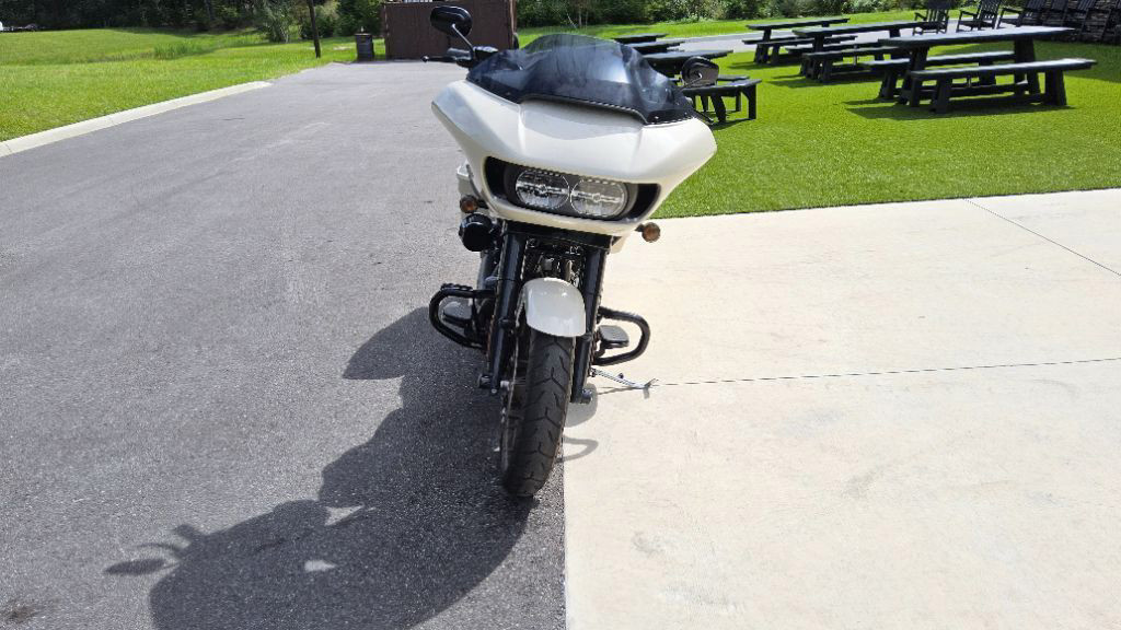 Road Glide®
