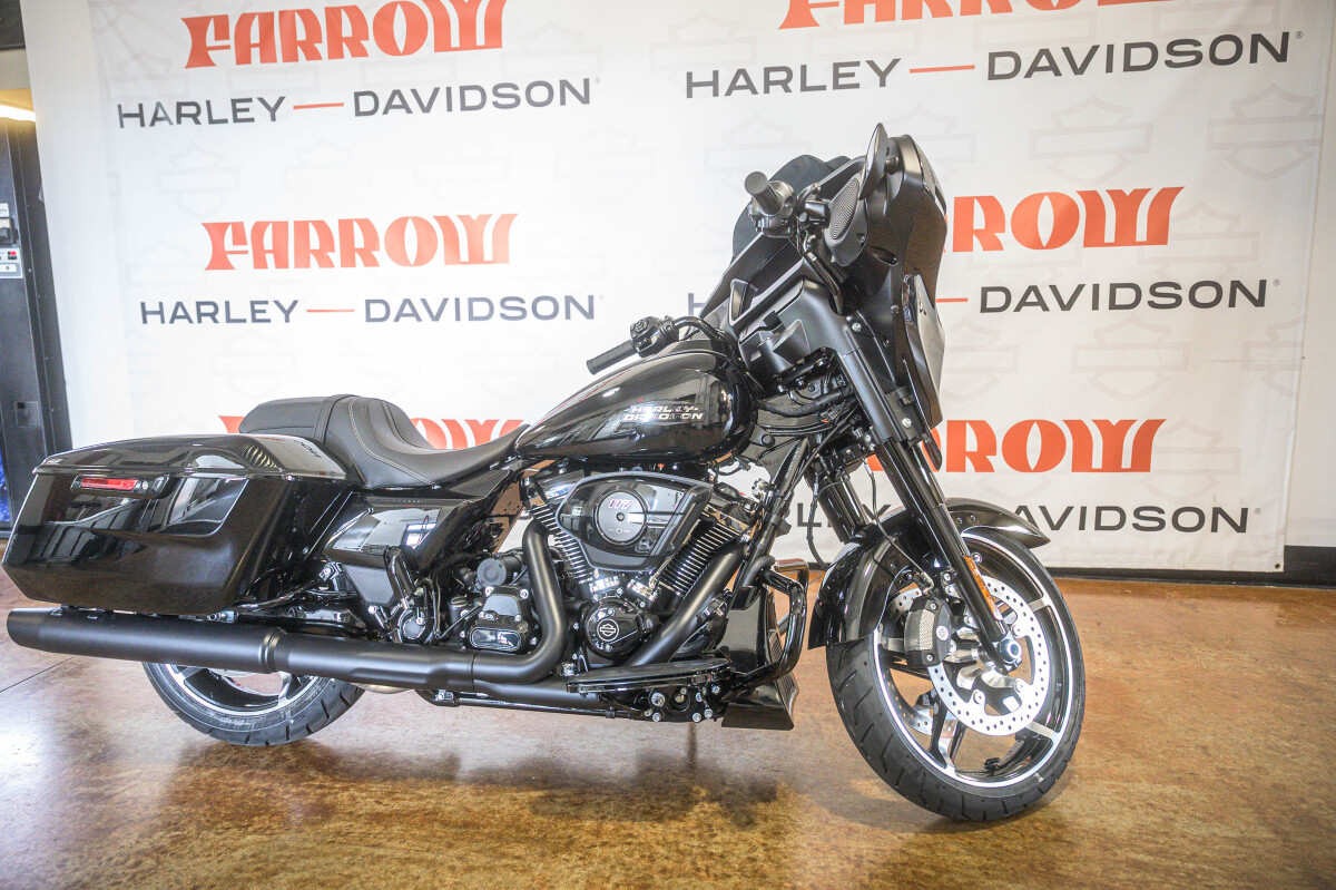 Street Glide®