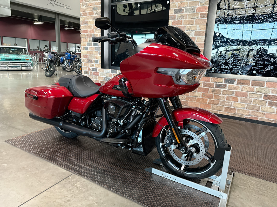 Road Glide®