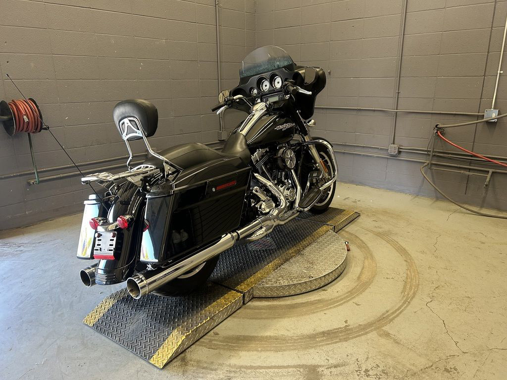 Street Glide®