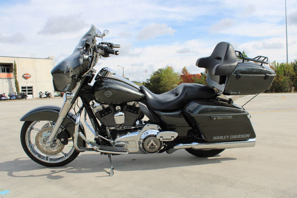 Street Glide® Special