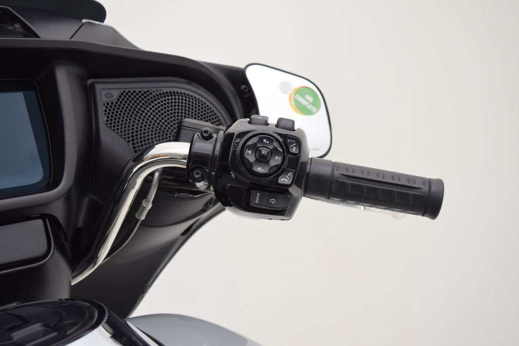 Street Glide®